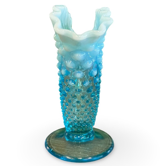 Elegant Blue Glass Vase - Picture 7 of 9
